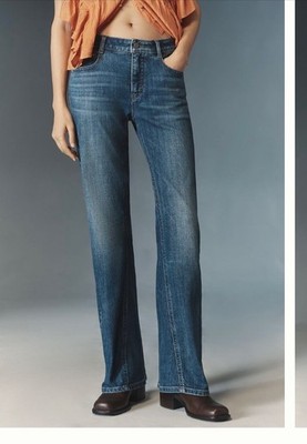 Anthropology Pilcro low rise boot cut Akita wash blue jeans size 32