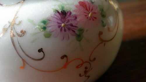 Antique Chinese porcelain tea pot 1800s hand painted not meant for sale. - Picture 5 of 9