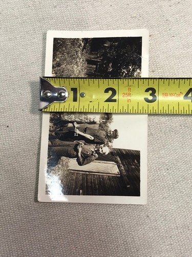 vtg photo gardeners farmers with tools snapshot workers 30s v3049 - Picture 6 of 7