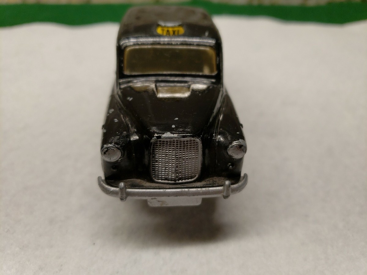 Budgie製　London Taxi Cab　ロンドン タクシー Vintage Budgie Models H. Seener LTD London Taxi Cab 1/43 Scale | eBay