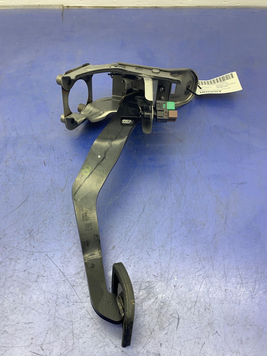 あとさま 2017 - 2022 NISSAN ARMADA OEM BRAKE PEDAL ASSEMBLY
