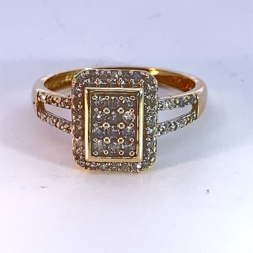 Lady's Diamond Fashion Ring 52 Diamonds .76 Carat T.W. 10K Yellow Go (MI1065401) - Picture 6 of 11