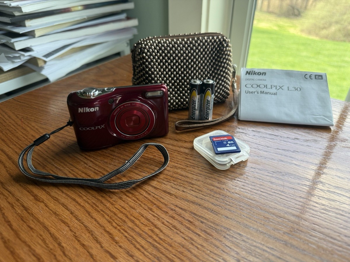 ⭐️Nikon COOLPIX L30 20.1MP 5x Wide NIKKOR Optical Zoom Digital