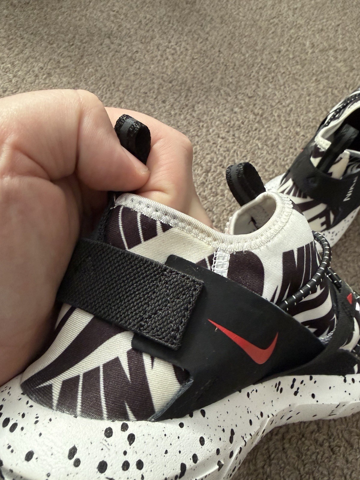 Nike Men's Size 10.5 Sneakers Black/White- AT6155-100 Athletic Shoes No Box thumbnail 7