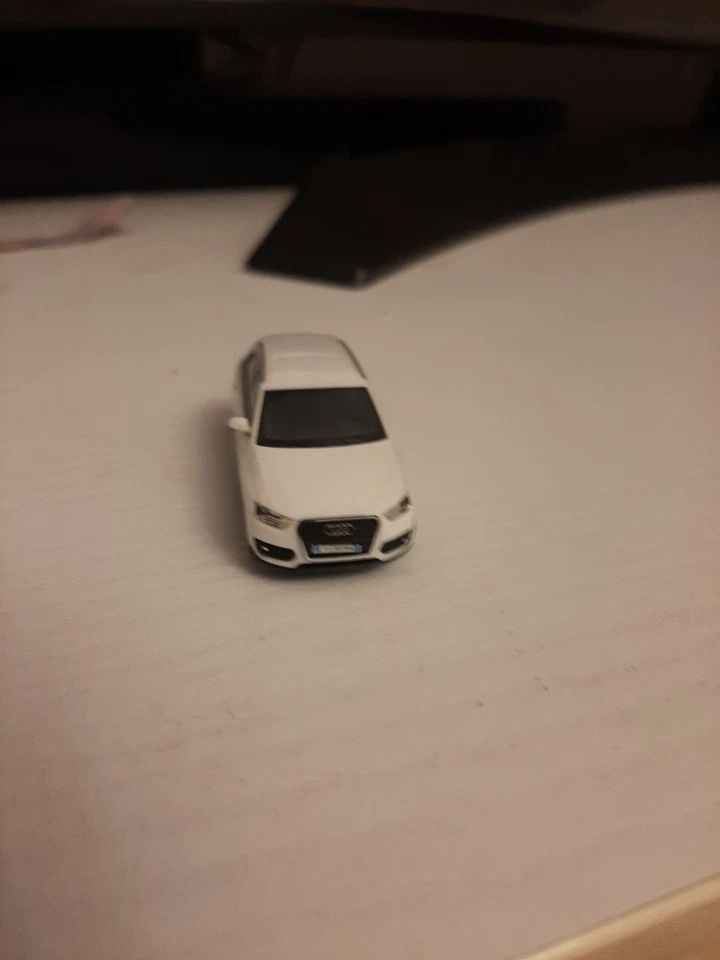 1:87 Herpa Audi Q3 bianco, LEGGERE DESCRIZIONE - Immagine 4 di 4