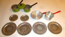 Vintage Toys Aluminum Pots Pans Bowl Red handle green pan 6 matching plates