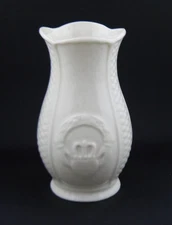 Vintage Galaway Irish Crystal Heritage Centre Vase Claddagh Basketweave Boat 4.2