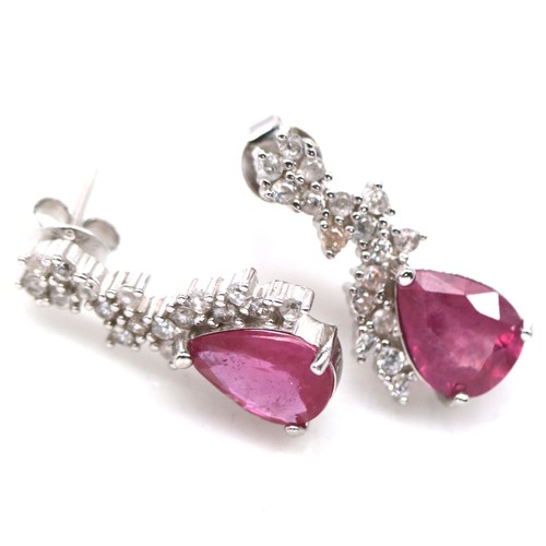 925 Plata de Ley Bañado en Oro Blanco 7 x 9 Mm. Rosa Rubí & Circonita Pendientes - Imagen 2 de 4