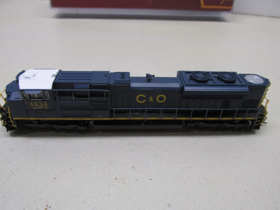BROADWAY LIMITED~ PRLX / C & O SD70ACe LOCOMOTIVE # 4834 W/ DCC & SOUND~N SCALE - Image 2 of 4