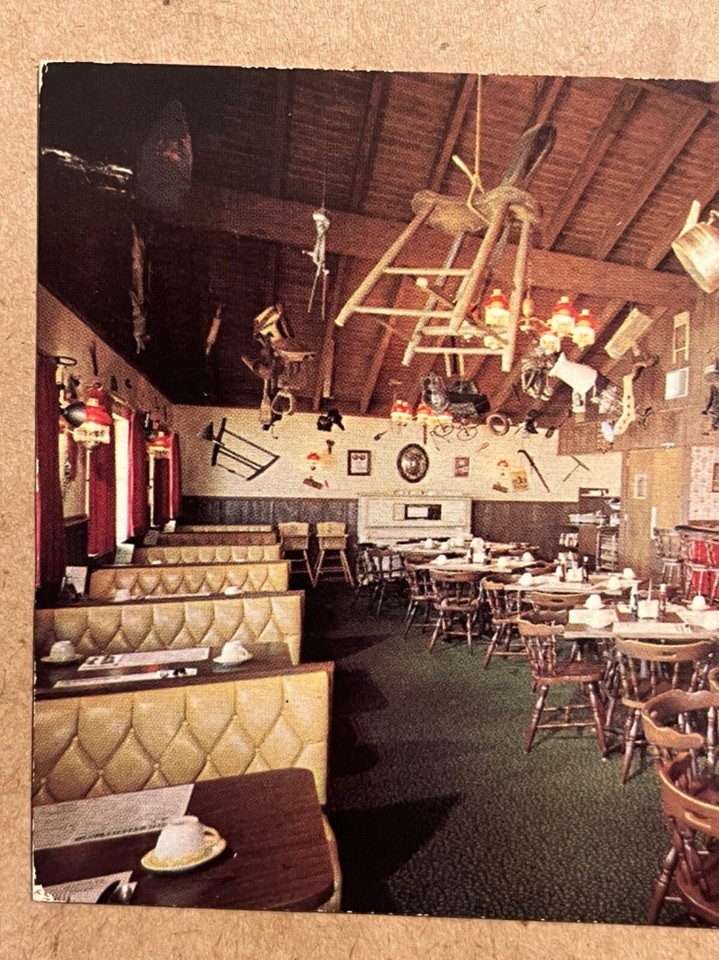 Bradenton Florida Kissin Cuzzins Pancake Inn Restaurant Postcard c1960