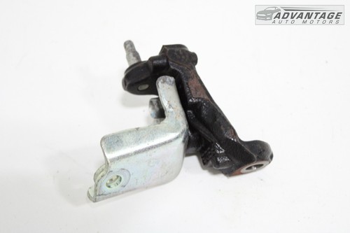 2014-2018 MAZDA 3 2.5LENGINE EXHAUST MANIFOLD HEAT SHIELD MOUNT BRACKET OEM - Picture 3 of 6