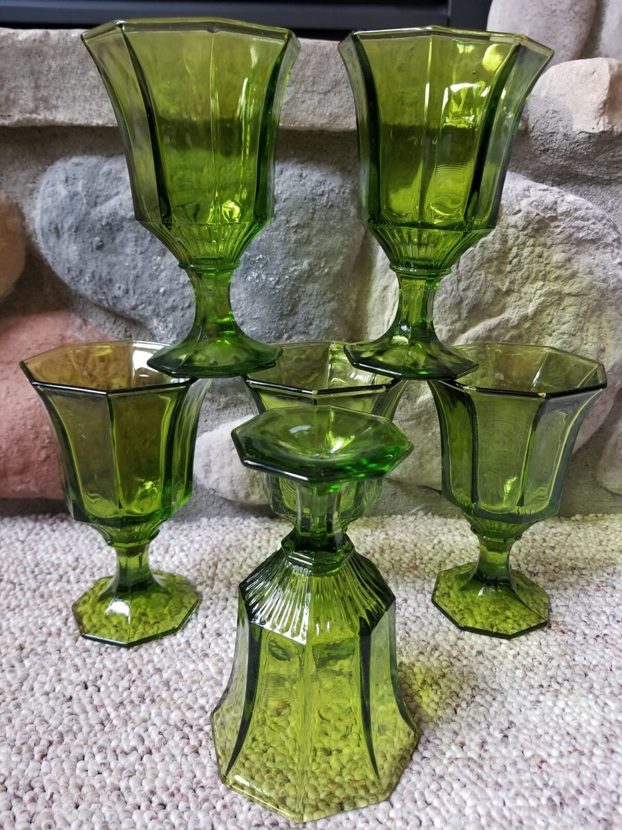 Retro Kitch Drinking Glasses Tumblers Colourful Classic Cars Design 6pc