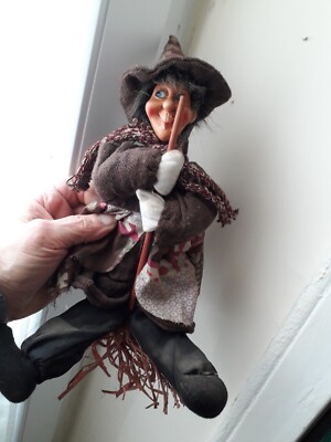 NEAPOLITANISCHES HANDWERK 70ER JAHRE STOFFFIGUR UND MOPLEN BEFANA