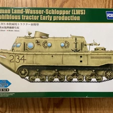 HobbyBoss Land-Wasser-Schlepper Tractor Model Military Vehicle Kit - 1/72