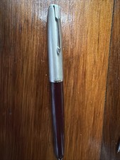 VINTAGE PARKER USA 51 CHROME CAP BURGUNDY BARREL FOUNTAIN PEN