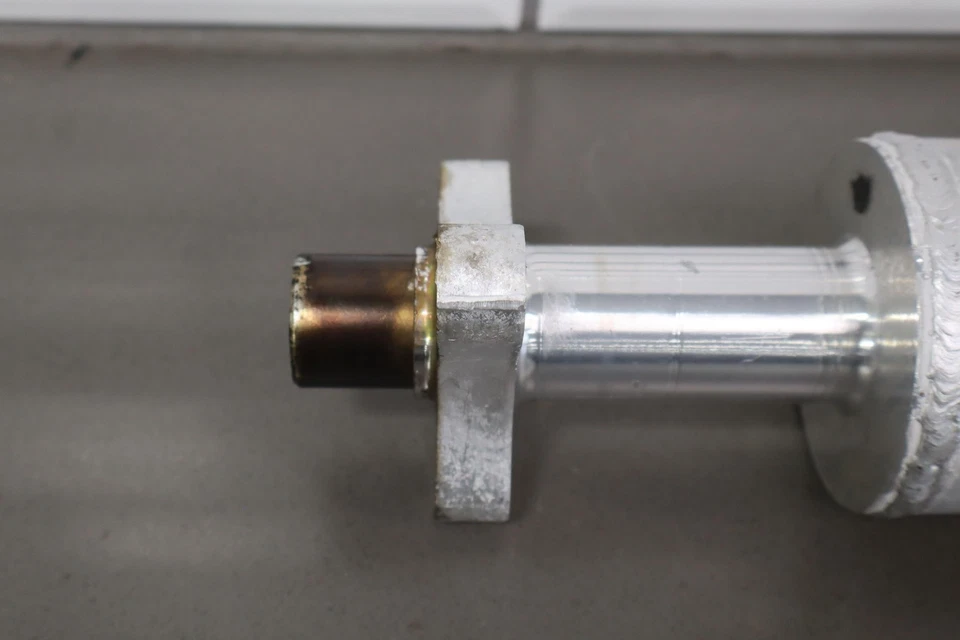 Árbol de transmisión trasero de aluminio Plymouth Chrysler Prowler 1997-2002 Foto 3 de 4