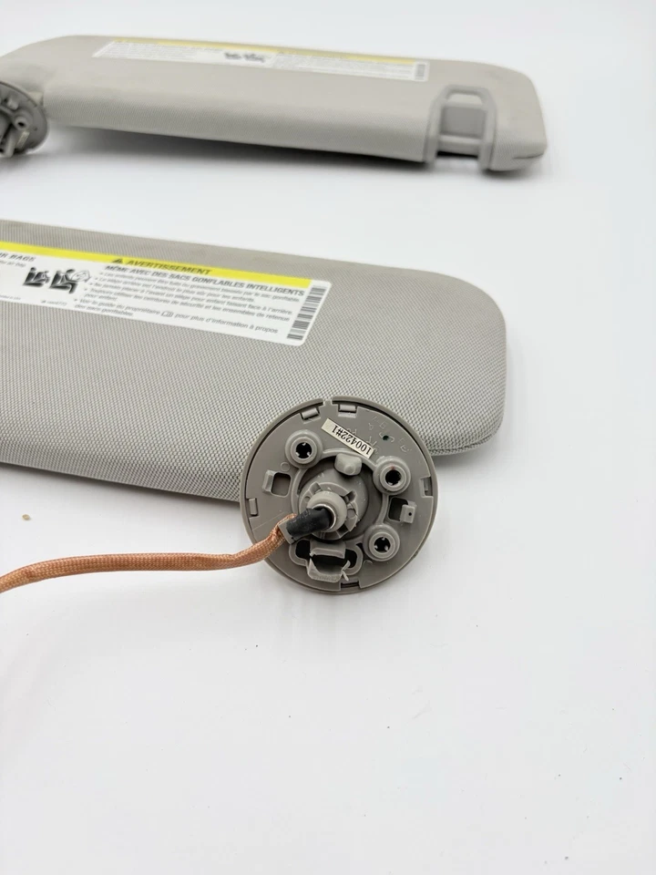 ⭐️ 2010-2015 Buick Lacrosse Sunvisors Sun Visor Gray OEM — 第 4/4 张图片