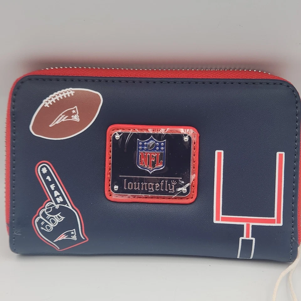 Cartera Loungefly NFL New England Patriots parches cremallera alrededor 6x4 nueva con etiquetas - fútbol americano Foto 2 de 4