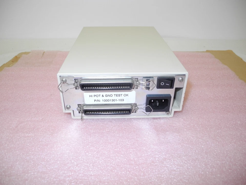 SEAGATE STD68000N DDS-2 4/8GB EXTERNAL DAT TAPE DRIVE 50 PIN SCSI CONNECTION - Image 2 of 4