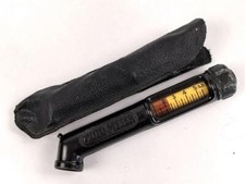 Luftdruckpr&uuml;fer " Motometer" aus brauner Pre&szlig;masse, in H&uuml;lle. Optisch gut, Funkt
