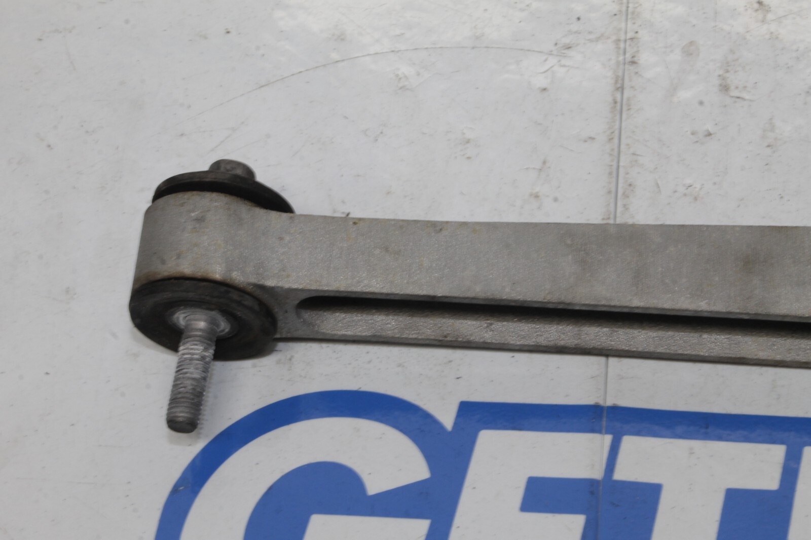 12-14 MCLAREN MP4-12C 12C 570 OEM LH LOWER ENGINE MOUNT 11F0508CP COMPLETE STOCK