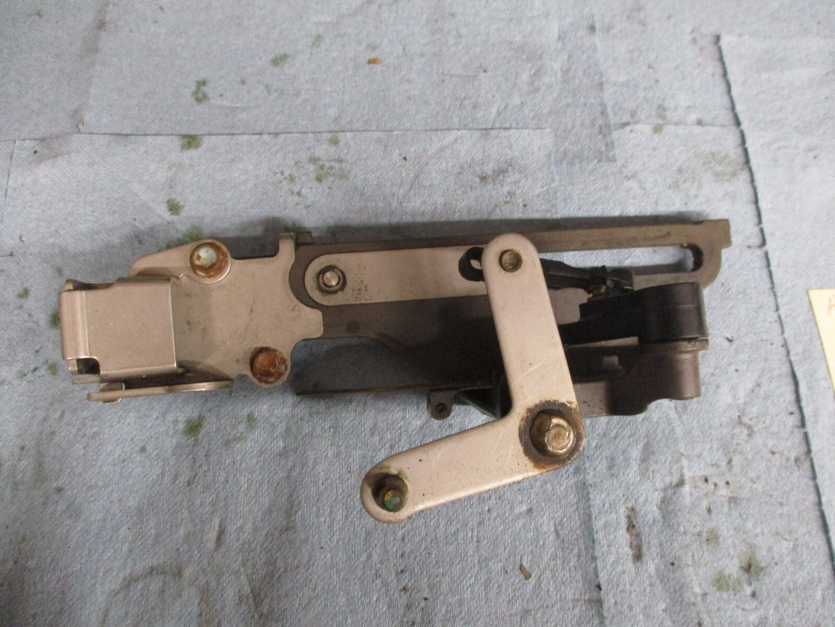 HONDA OUTBOARD BF90D SHIFT LINK BRACKET 24628-ZY9-000 (Q08) | eBay