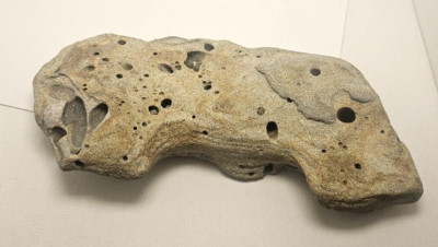 Rare Unique Natural Collectable Decor Rock, ANatural Shape Starwar Or Sci-fi Gun