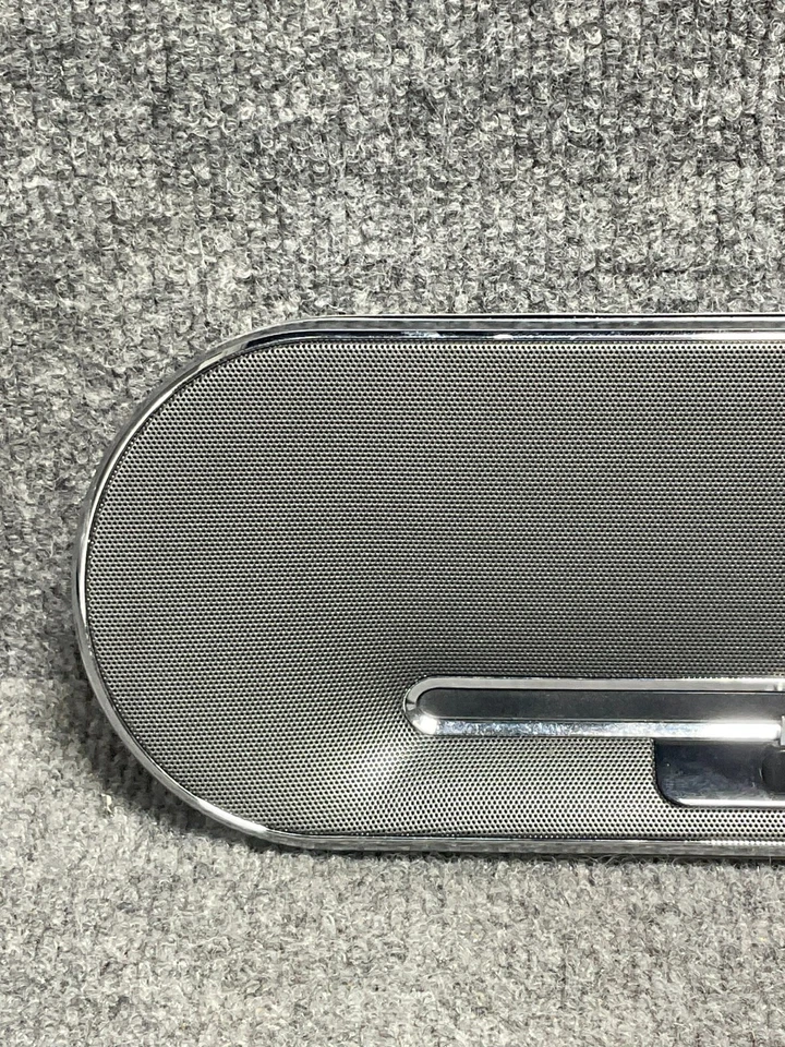 Philips DS7550/37 Docking Speaker 🎵 Portable Rechargeable w/ Dock & AUX - Image 4 of 4