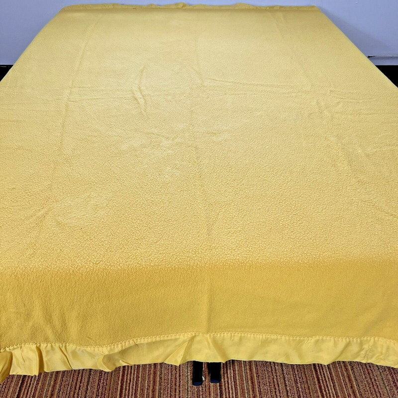 Bates Mill Blanket - Highly rated Buy It For Life recommendation