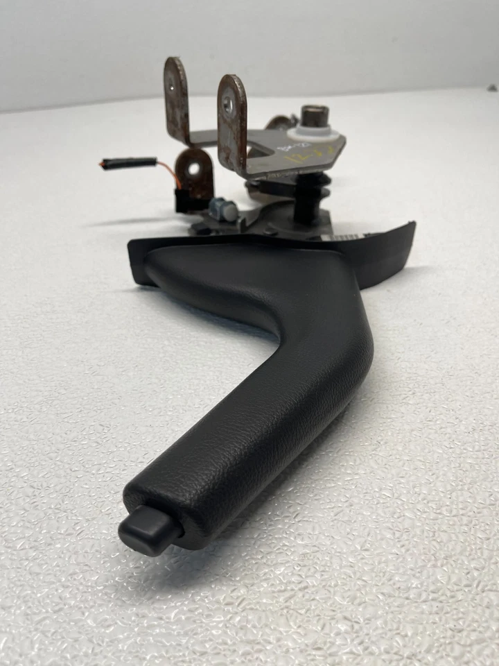 Palanca de manija de freno de estacionamiento de emergencia KIA FORTE 2014-2018 OEM 192895 Foto 4 de 4