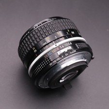 MINT Nikon Ai Nikkor 28mm f/2.8 Wide Angle Prime MF Lens From JAPAN 2541