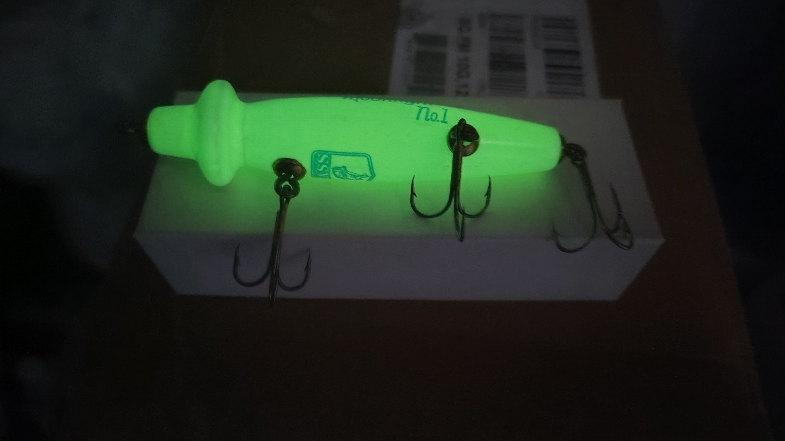 Moonlight Bait Co 2001 B.A.S.S Collectors Edition #1 Glow in the Dark Lure & Box