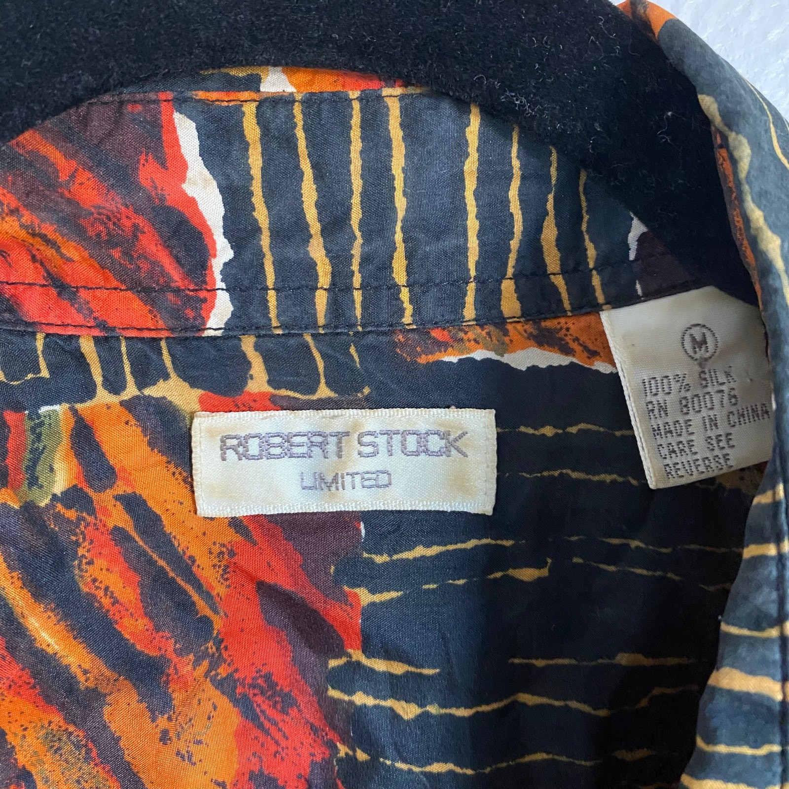 vintage patterned silk button down - image 5