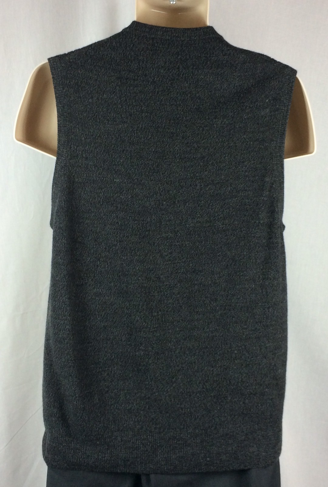 Mens Dockers Sweater Vest Size M Medium Gray 100 Acrylic VNeck