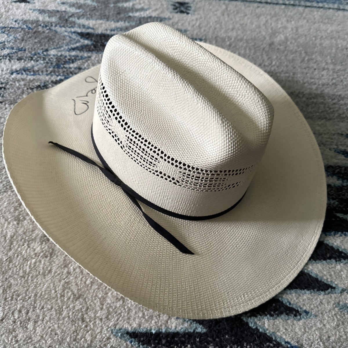 taylor swift signed hats s-l1200.jpg main image 3