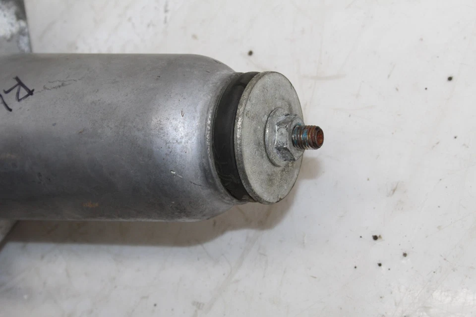 Amortiguador trasero izquierdo Mazda MX-5 Miata 2006-2008 N12128700 OEM Foto 2 de 4