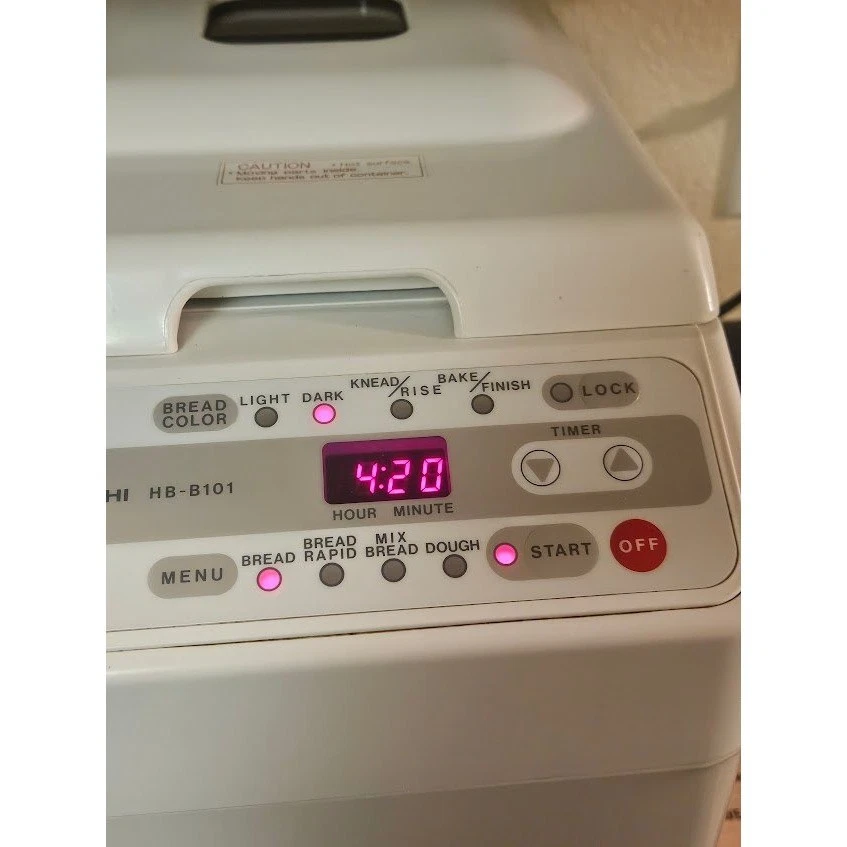 Máquina automática de pan para el hogar Hitachi HB-B101 de colección  Foto 4 de 4