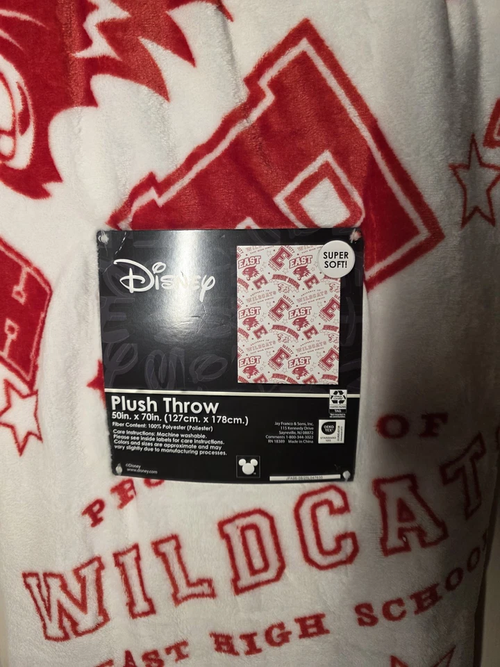 Disney High School Musical White Fleece Throw Blanket 50 X 70 NEW - Image 2 of 3