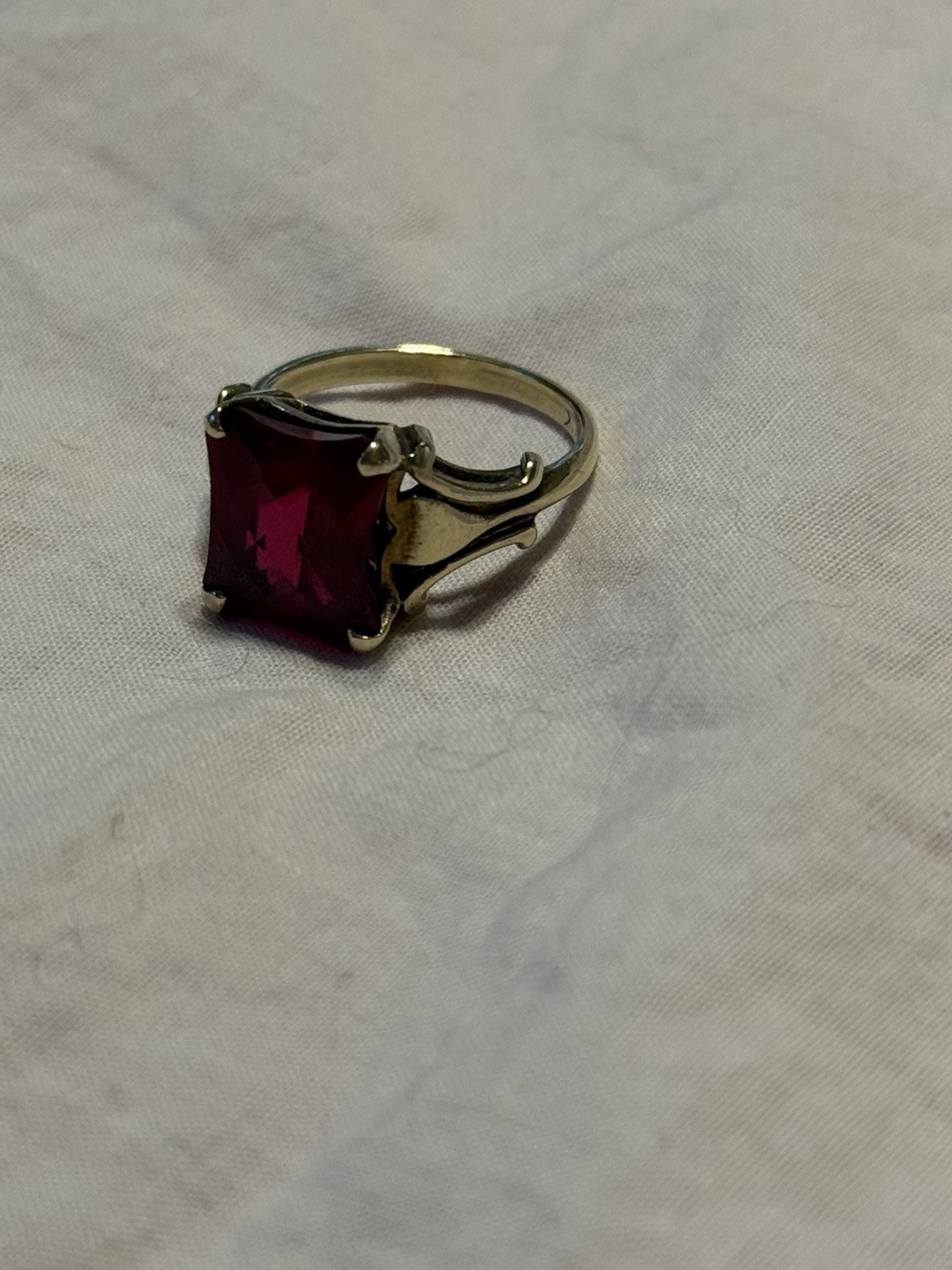 Simulated Ruby Heart 10k Solid Gold Ring Size 6.5 - image 3
