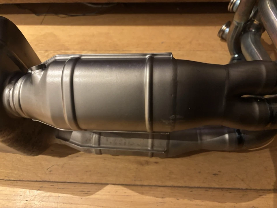 BMW M1000rr 2024 Akrapovic Titanium Exhaust Inc Cat And Hanger - Image 3 of 4