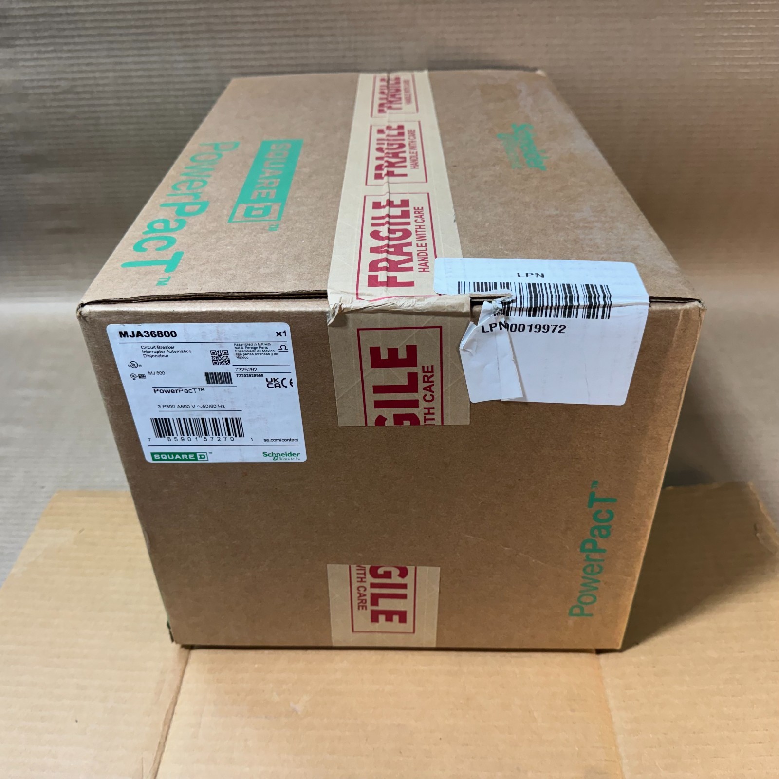 NEW Square D MJA MJA36800 3 Pole 800 Amp 600v Circuit Breaker NSB