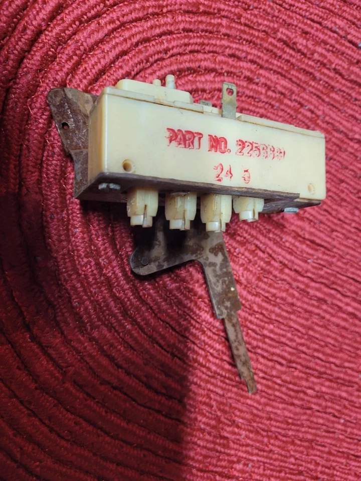 1965 PLYMOUTH BELVEDERE СПУТНИКОВЫЙ НАГРЕВАТЕЛЬ УПРАВЛЕНИЯ СБОРОЧНЫЙ КОРПУС с РЫЧАГОМ - Изображение 2 из 3