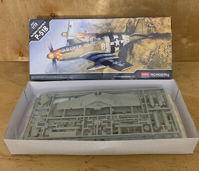 ACADEMY MODELS 1/72 P51B Mustang Fighter ACD12464