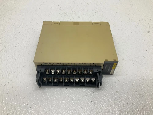 Omron C200H-OA222 Output Unit 100-240 VAC C200HOA222 OA222
