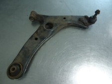Triangle de suspension Toyota RAV4 II