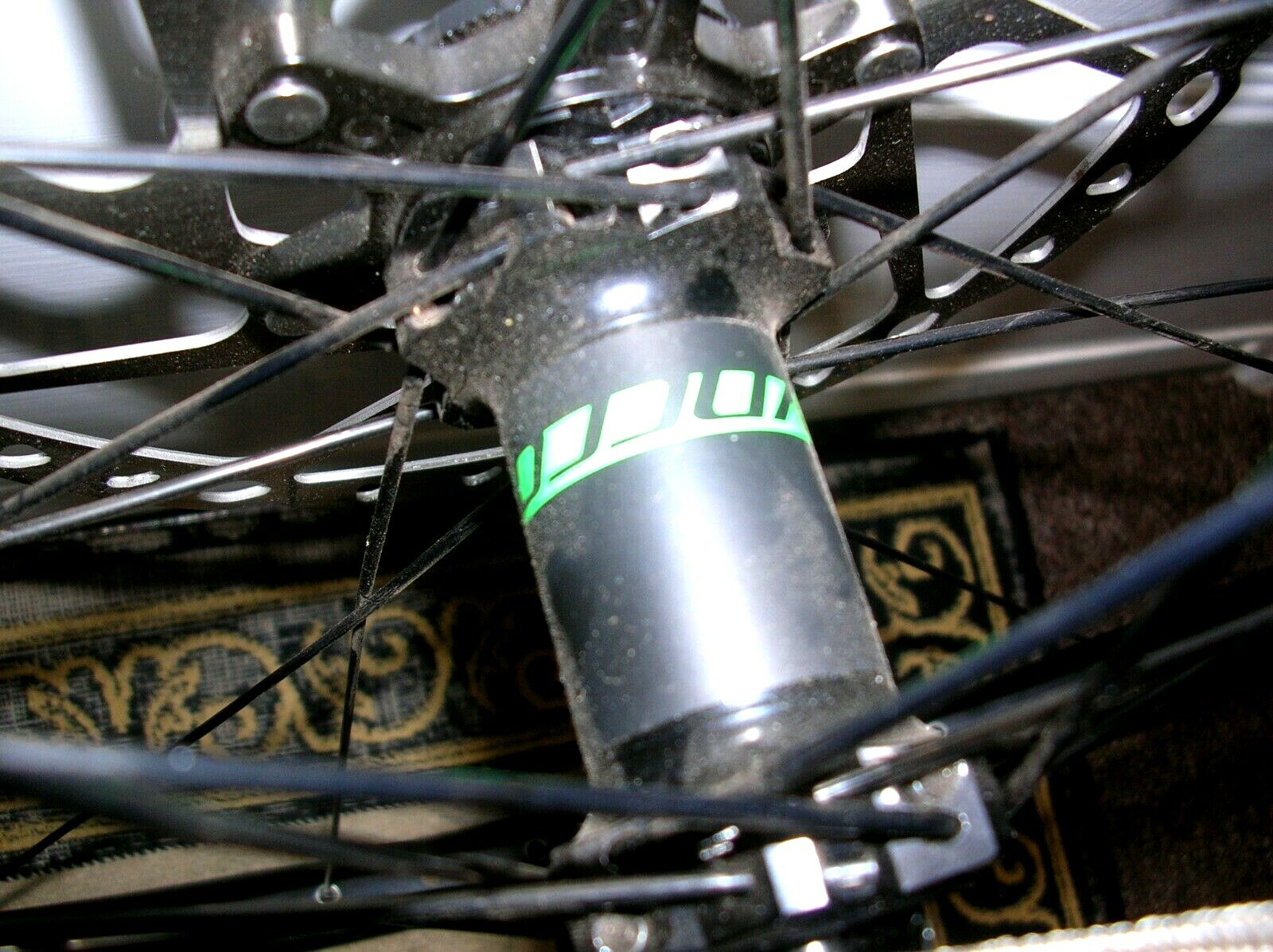 27.5 135mm rear wheel