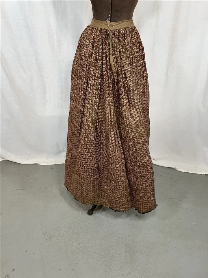 antique petticoat winter quilted brown calico print silk lining original early  - Image 2 of 4