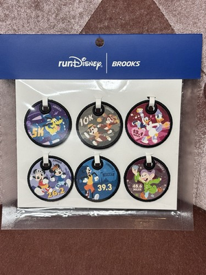 #ad 2026 runDisney WDW Marathon Weekend Brooks Shoe Badge Pack NEW $19.95