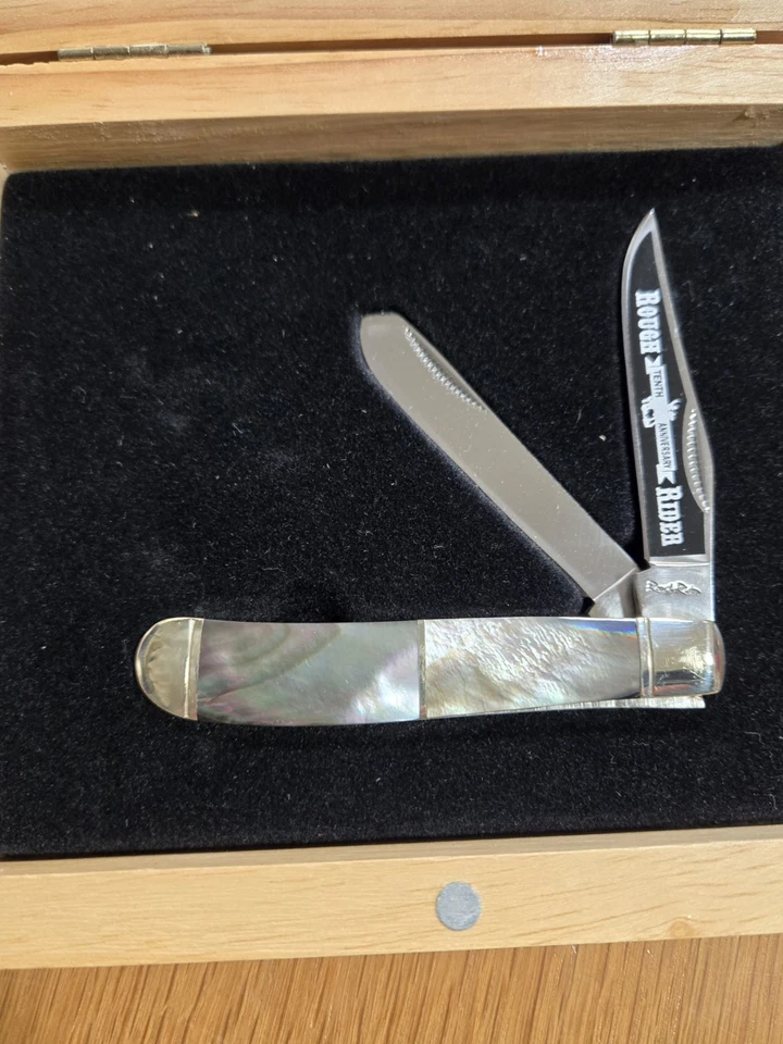 Faca de bolso Rough Rider RR228 cabo de pérola preta 10º aniversário nova - Imagem 2 de 4