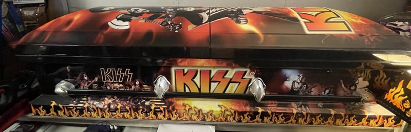 KISS Casket - KISS Kasket - Gene Simmons / Paul Stanley - Brand NEW - K I S S